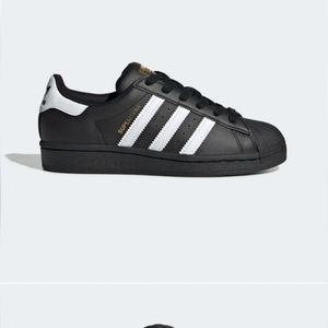 Adidas Superstar Sneakers